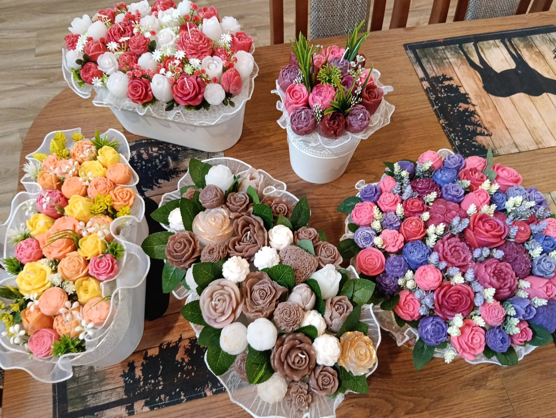 Květinové kytice ze svíček